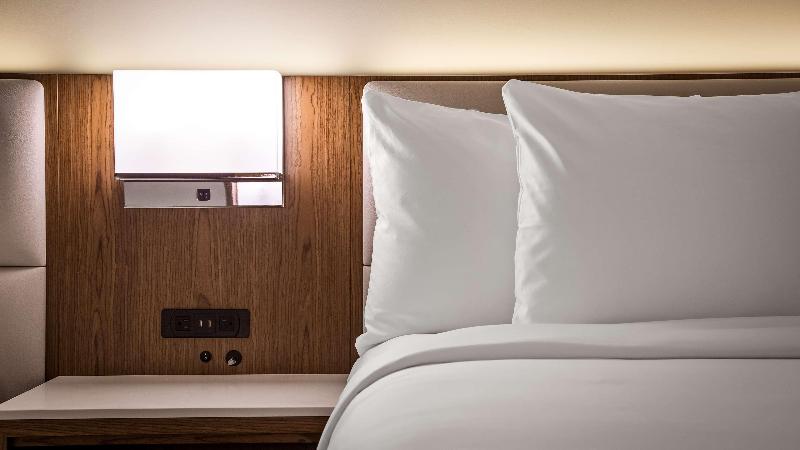 Best Western Premier Empire State Hotel image