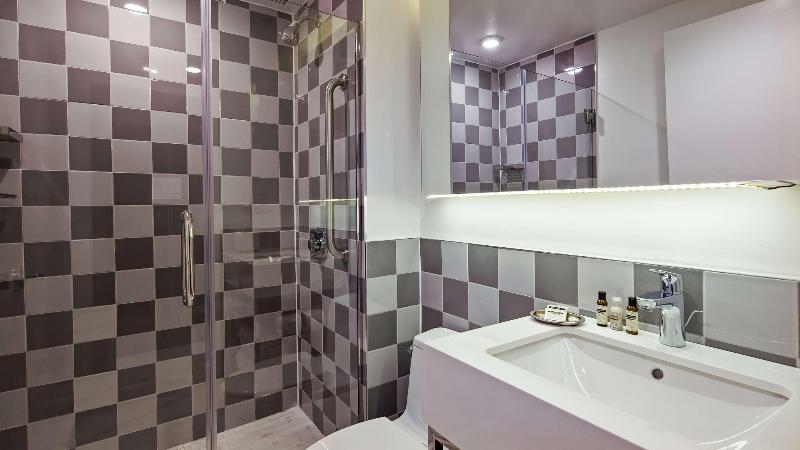 Best Western Premier Empire State Hotel image