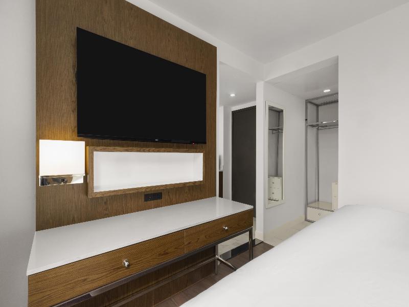 Best Western Premier Empire State Hotel image