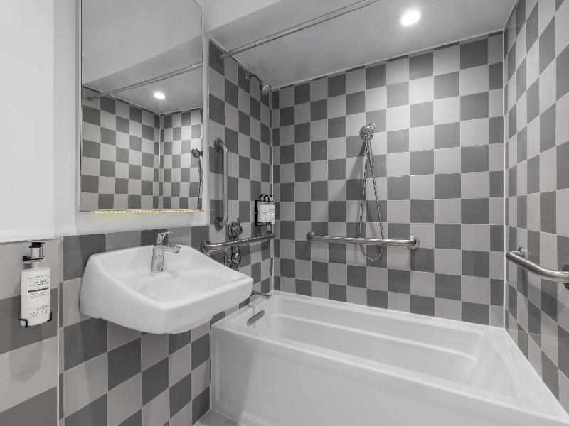 Best Western Premier Empire State Hotel image