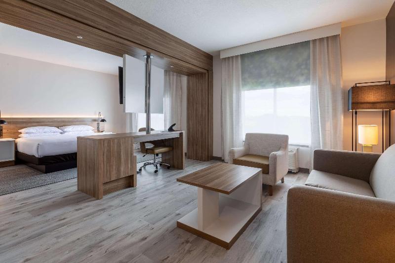 Wyndham Garden Orlando Airport image