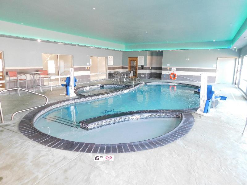Holiday Inn Express & Suites Canon City By IHG image