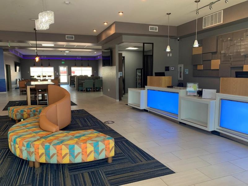 Holiday Inn Express & Suites Canon City By IHG image