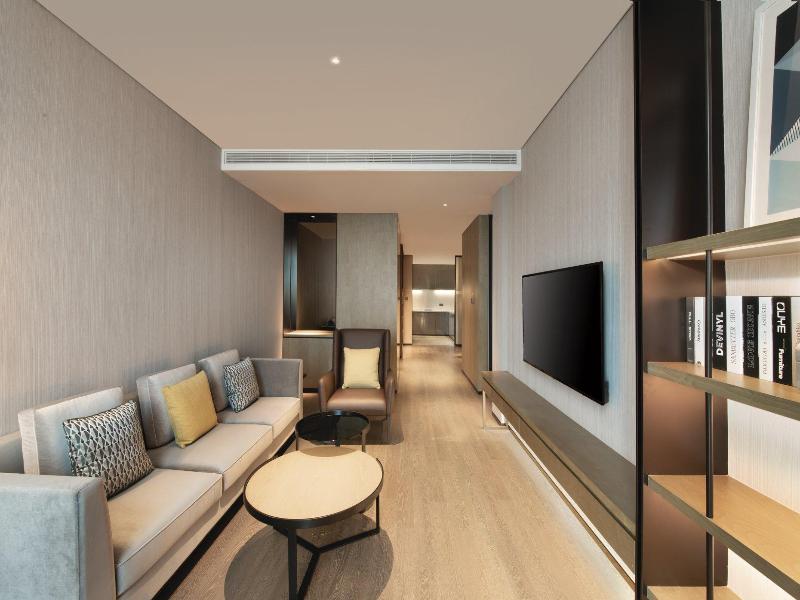 Crowne Plaza Hangzhou Science City image