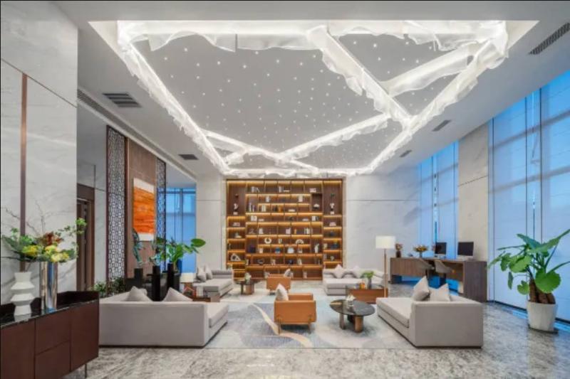Holiday Inn Express Xining Railway Station image