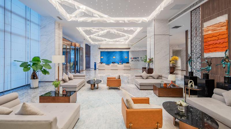 Holiday Inn Express Xining Railway Station image