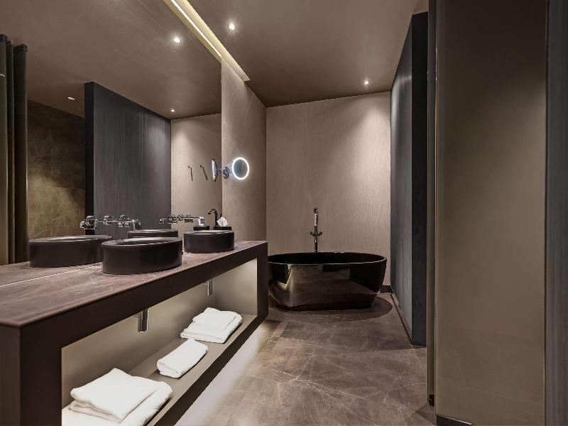 Hilton Porto Gaia image