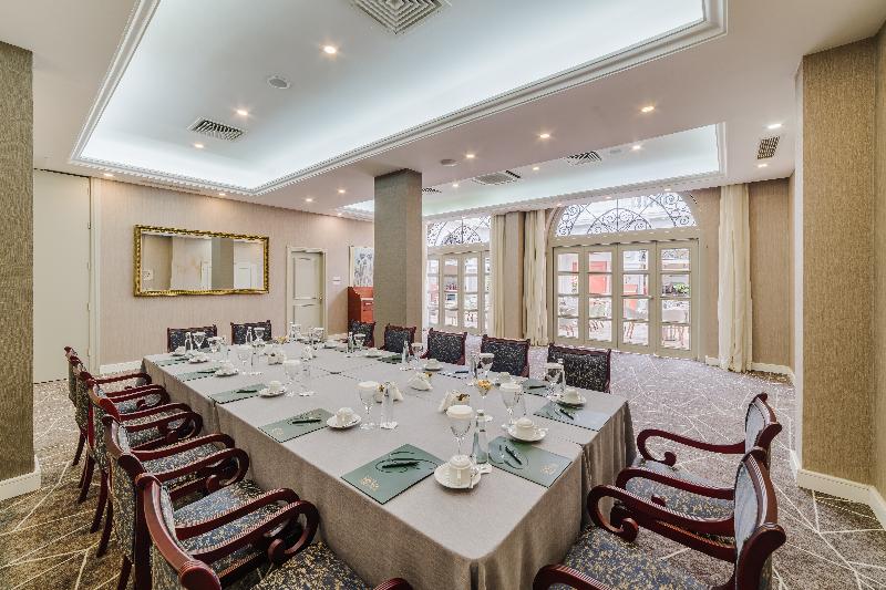 The Arkin Colony Hotel image