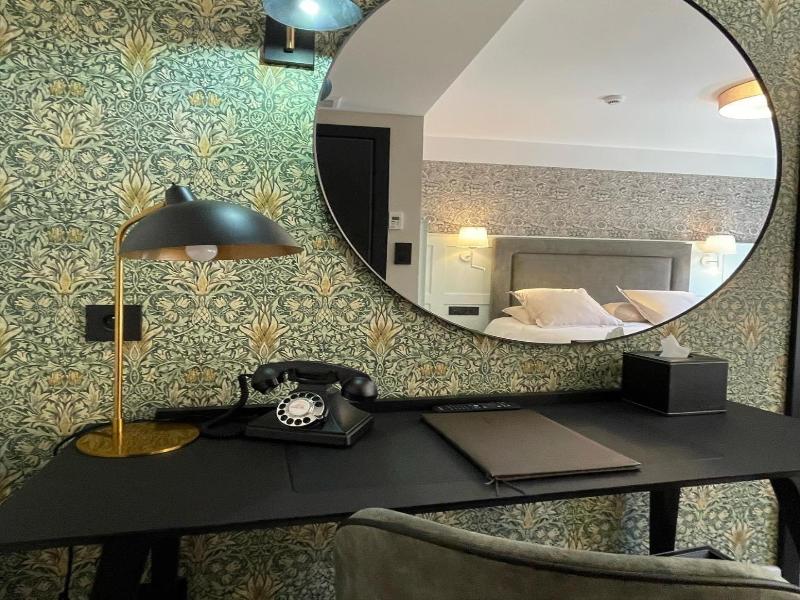 Logis Hotel Du Mouton image