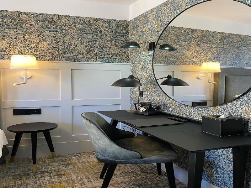 Logis Hotel Du Mouton image