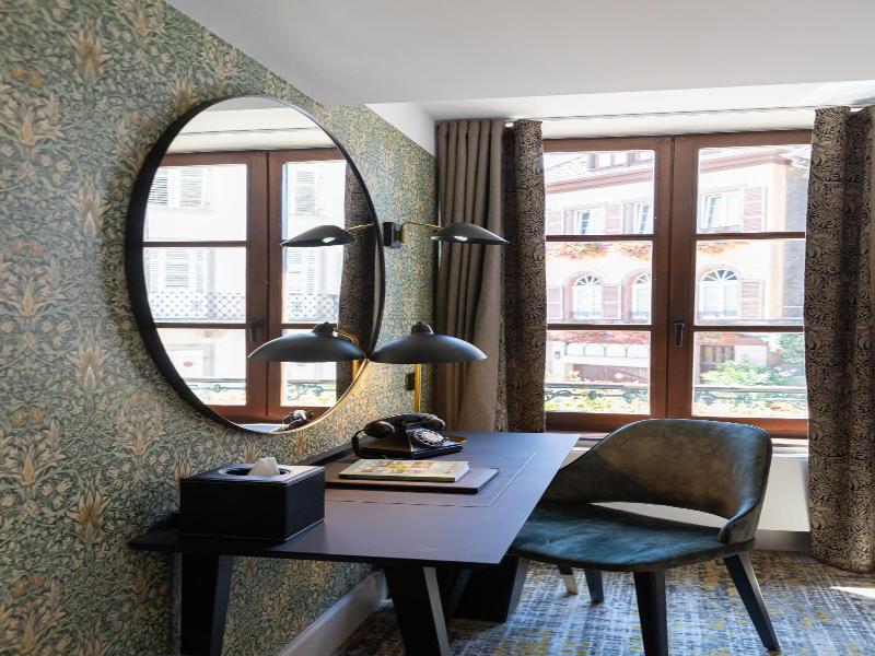 Logis Hotel Du Mouton image