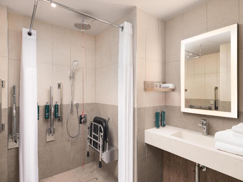 Hilton Garden Inn Silverstone, United Kingdom image