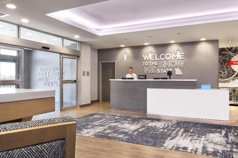 Hampton Inn & Suites St. Charles Old Town Area, MO photo 18