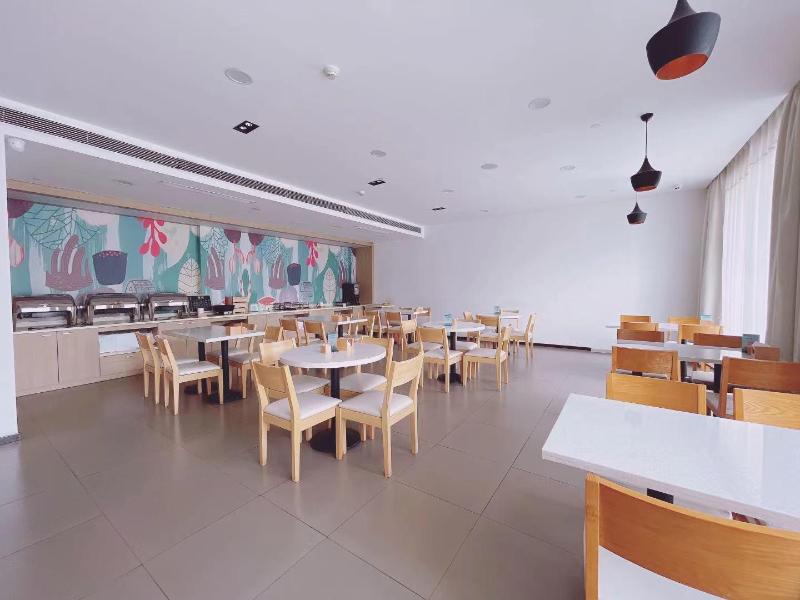 Hanting Hotel Dunhua Railway Station image 2