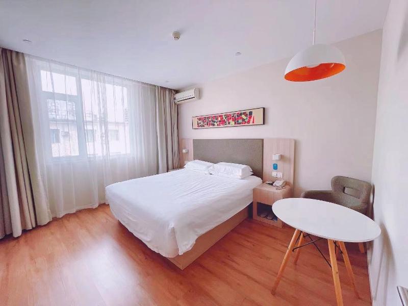 Hanting Hotel Dunhua Railway Station image 3