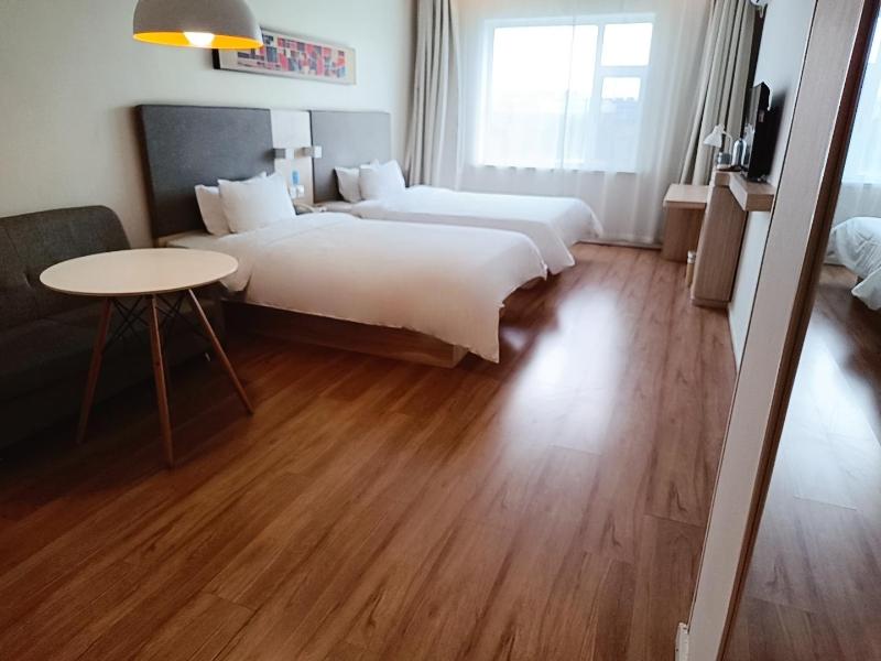 Hanting Hotel Hunchun Commercial Street image 8