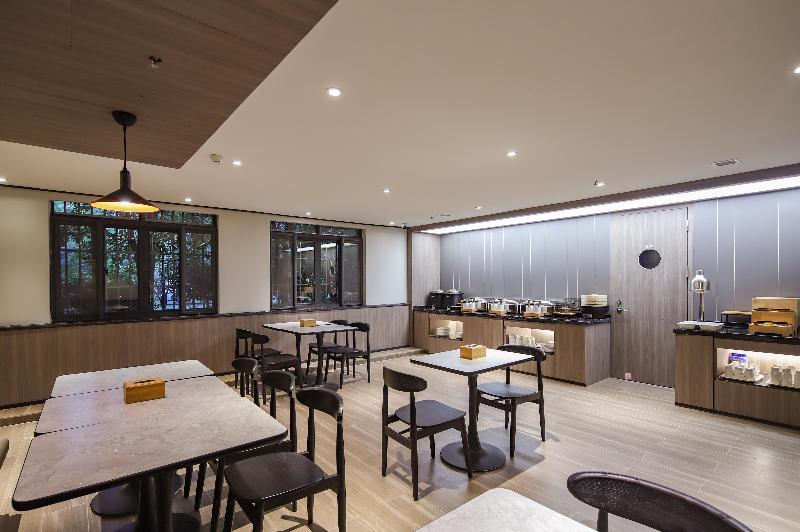 Hanting Hotel Nanjing Jiangpu Longhua Road Metro S