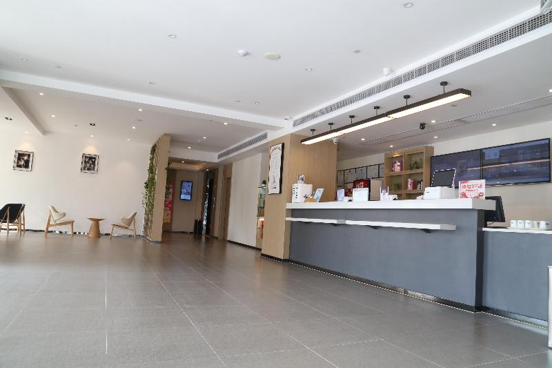 Hanting Hotel Bengbu Guzhen Kaixiang Times Plaza B — exterior view