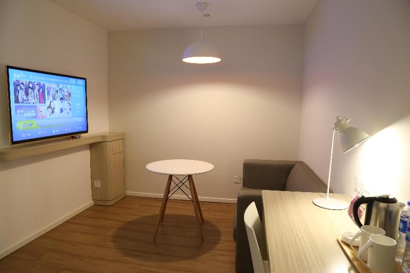 SUITE EXECUTIVE