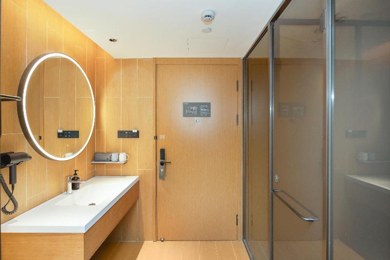 Ji Hotel Hangzhou Xiaoshan People Square image
