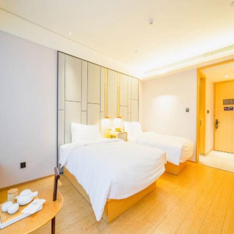 Bed room