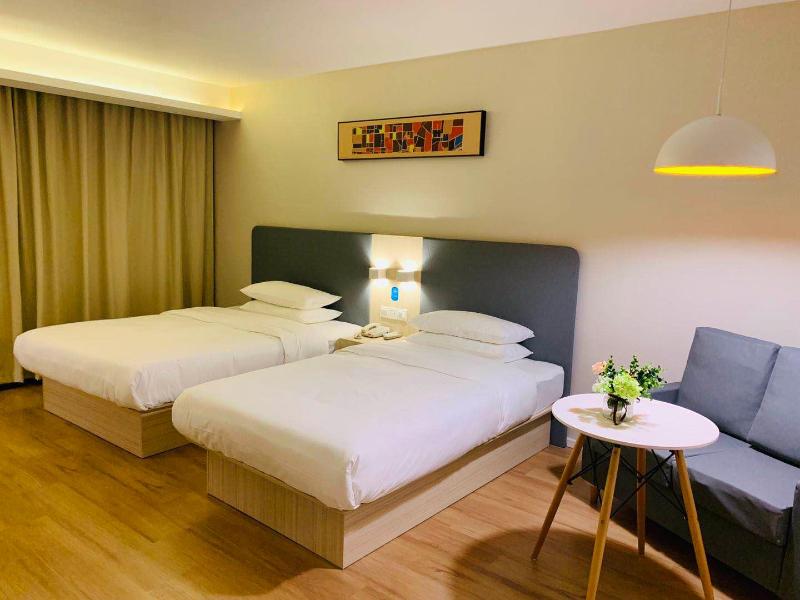 Hanting Hotel Kaili International Trade Shopping  image