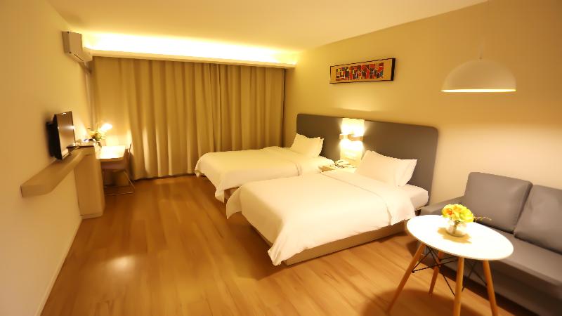 Hanting Hotel Kaili International Trade Shopping  image