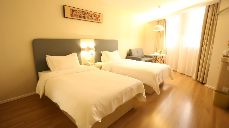Hanting Hotel Kaili International Trade Shopping  image