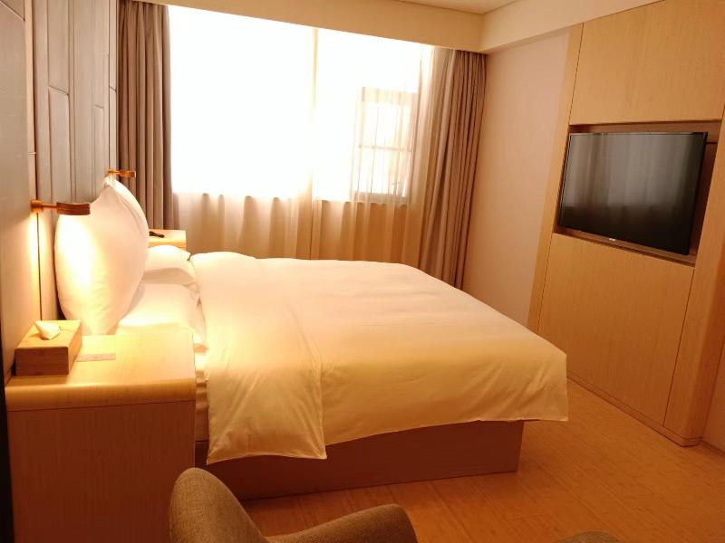 Ji Hotel (Guangyuan Wanda Plaza) image