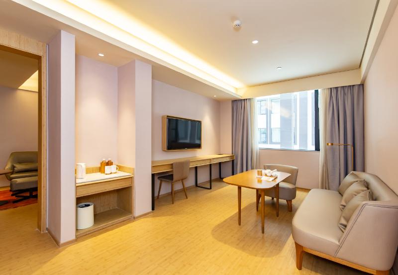 Ji Hotel (Guangyuan Wanda Plaza) image