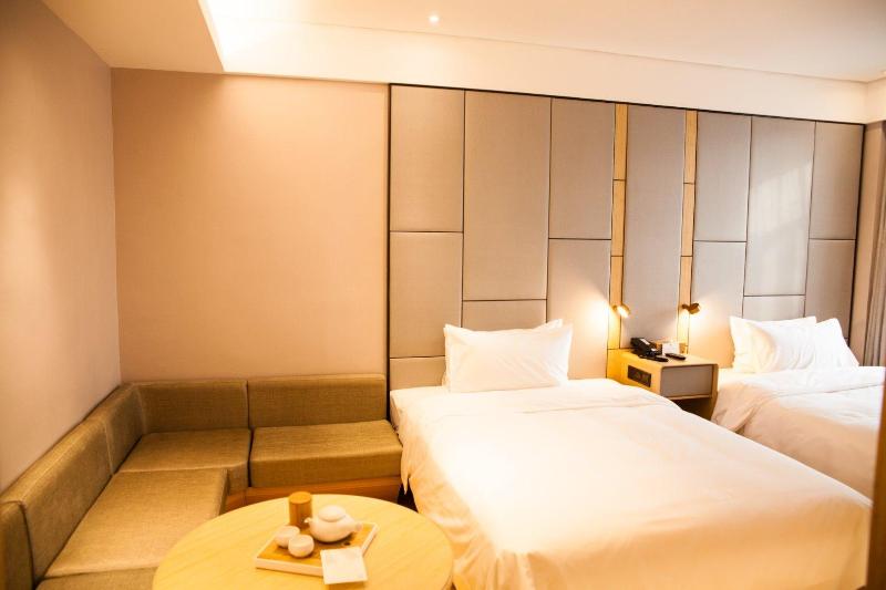 Ji Hotel Lanzhou West Railway Station North branch image