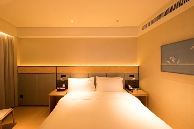 Ji Hotel (Convention & Exhibition CTR CA CityPlaza image
