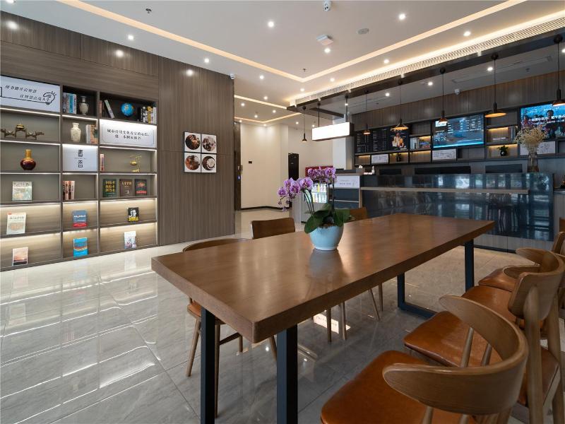 Hanting Hotel (Zhuhai Doumen Daxin Xinduhui Store) image