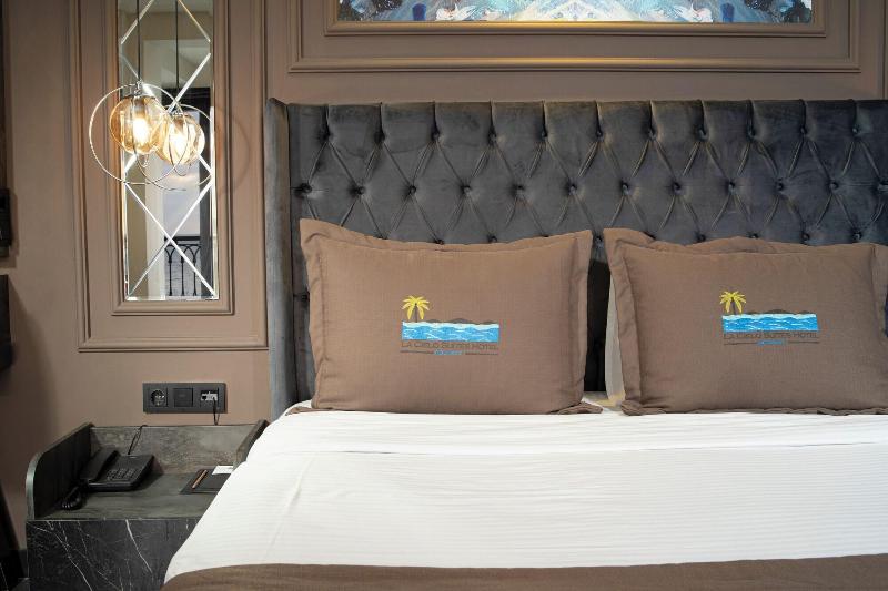 La Cielo Hotel image