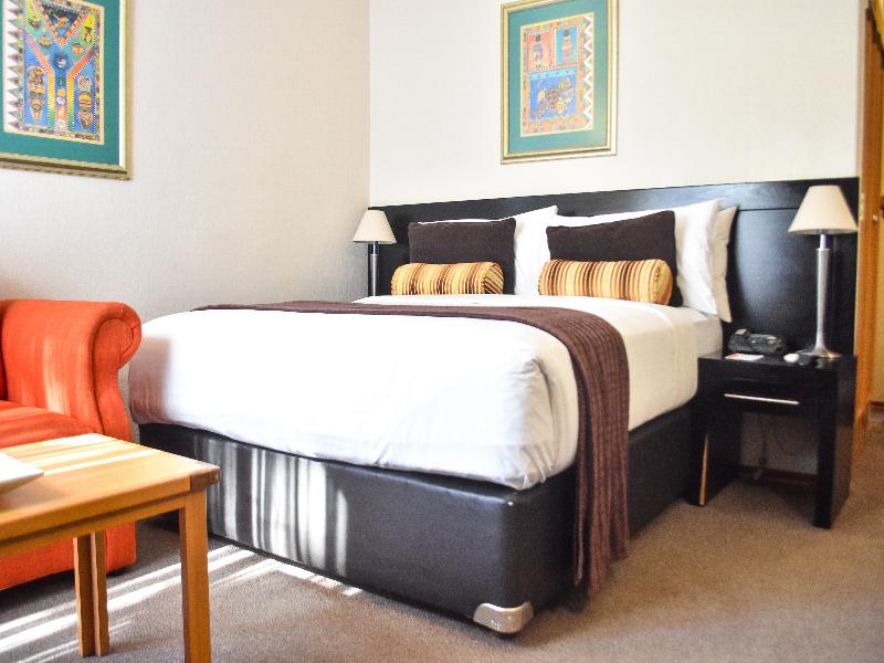 Cresta Bosele Hotel image
