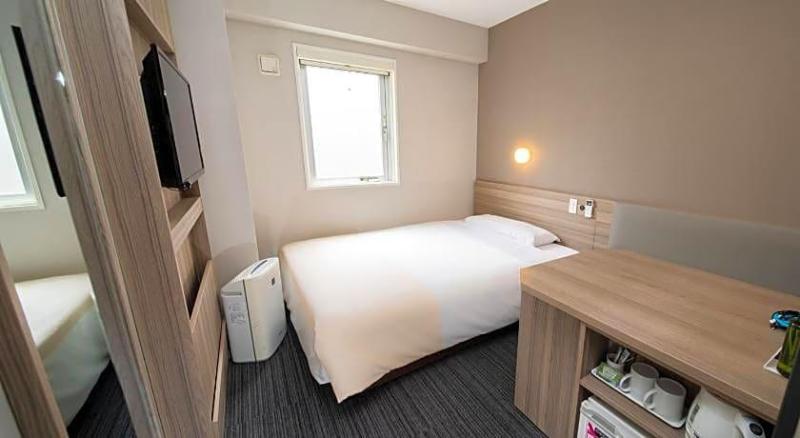 Super Hotel Shin Yokohama image
