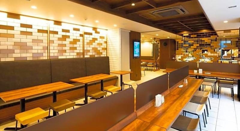 Super Hotel Shin Yokohama image