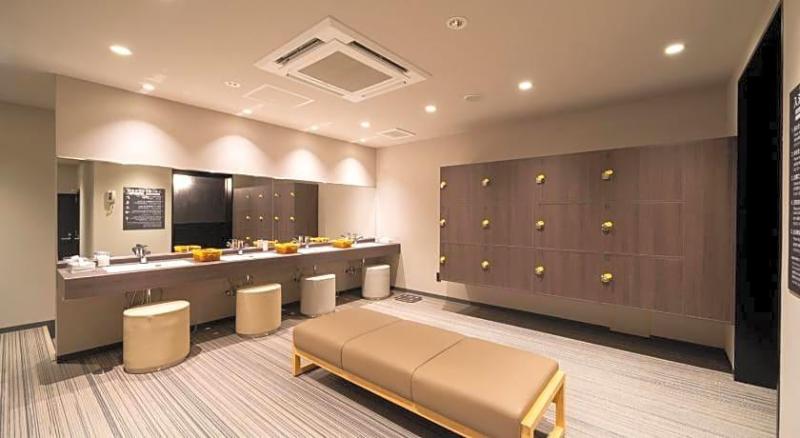 Super Hotel Shin Yokohama image