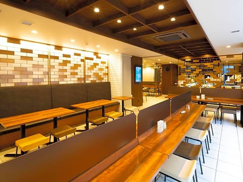 Super Hotel Shin Yokohama image