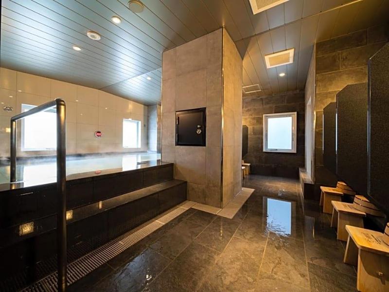 Super Hotel Shin Yokohama image
