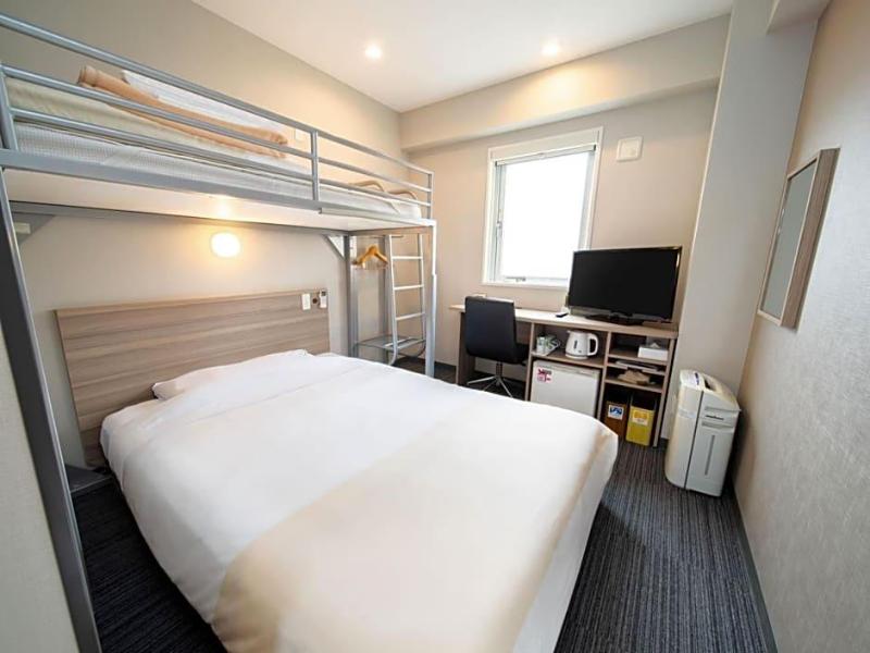 Super Hotel Shin Yokohama image