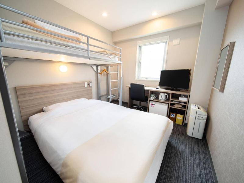 Super Hotel Shin Yokohama image