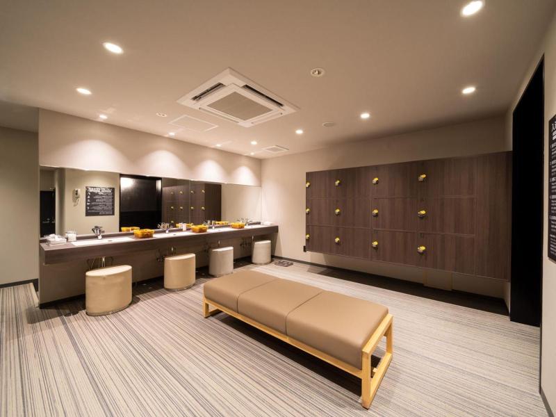 Super Hotel Shin Yokohama image