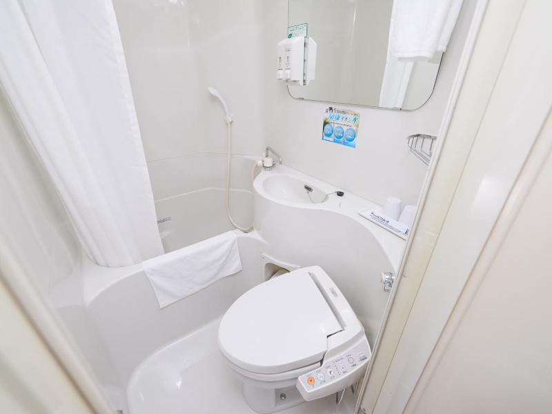 Super Hotel Shin Yokohama image