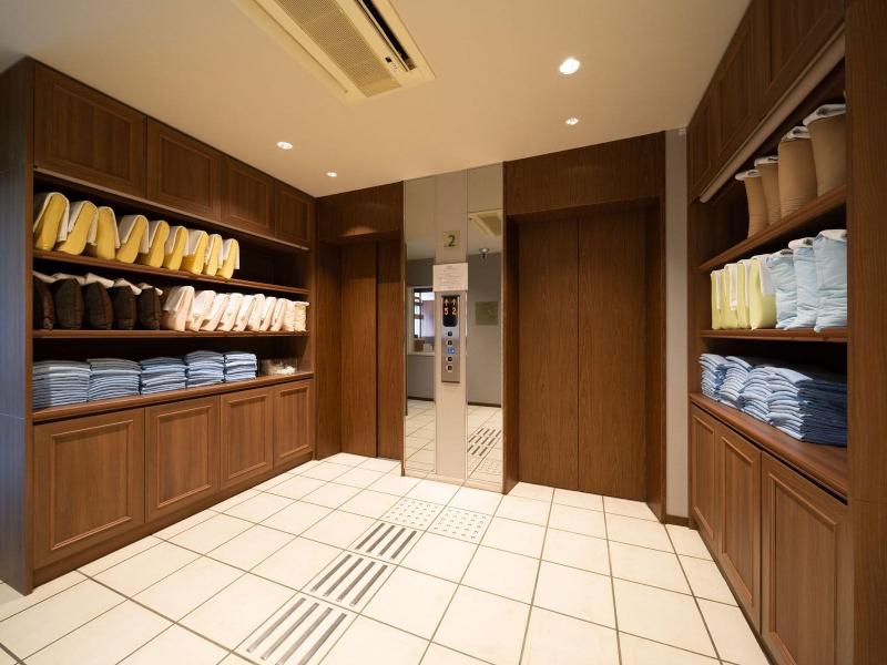 Super Hotel Shin Yokohama image