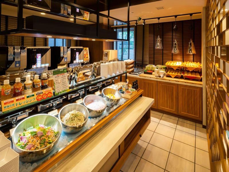 Super Hotel Shin Yokohama image