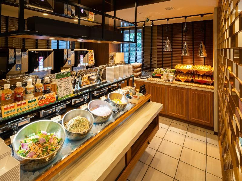 Super Hotel Shin Yokohama image