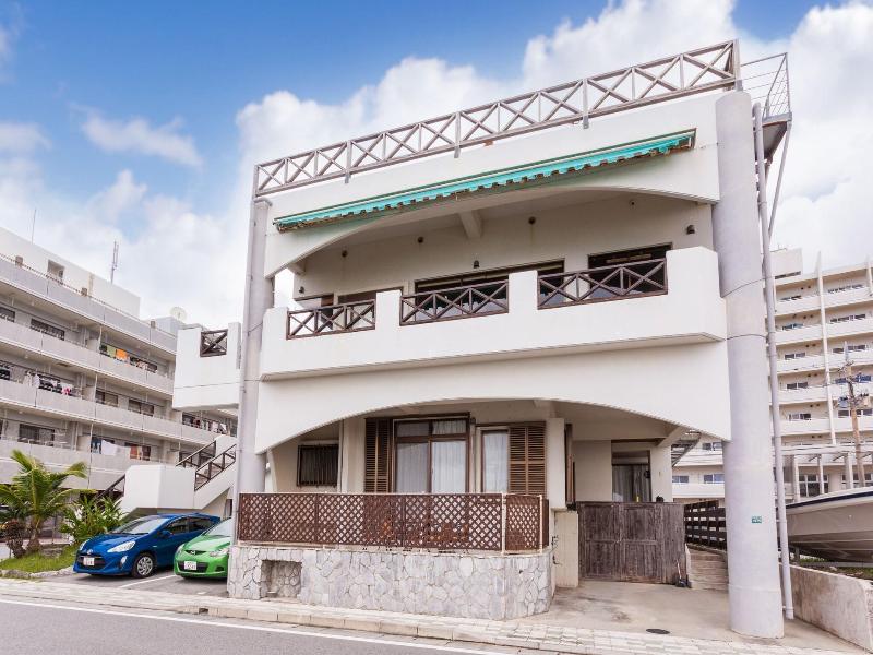 Kariyushi Condominium Resort Nago Sea Side House image