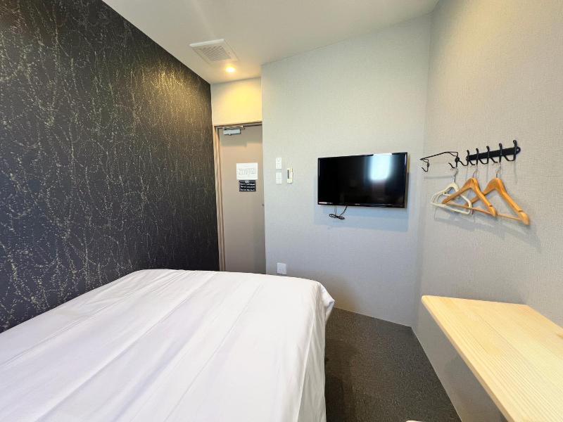 Dot Hotel Hangout image