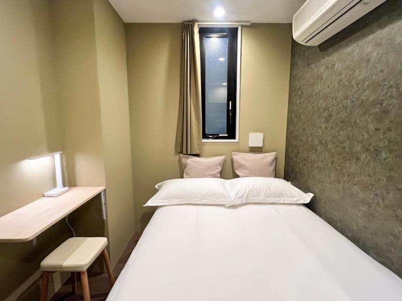 Dot Hotel Hangout image